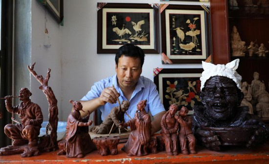 凤翔泥塑：小“泥货” 大作为