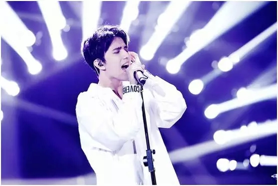 《歌手》再次陷入版权风波，这次皇后乐队歌迷