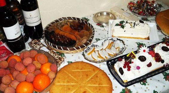 法媒称中企抢注法国传统糕点商标 中企回应：完全合法